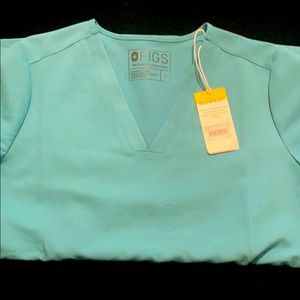 Figs women’s scrub top